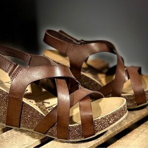 Malibu Wedge Sandals